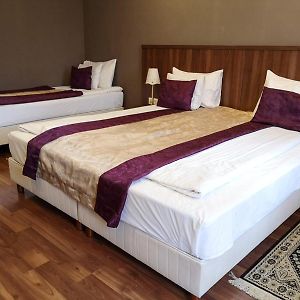 Appartement met Twee Slaapkamers in een Bijgebouw